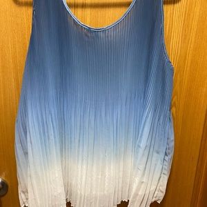 Ombré sleeveless shirt